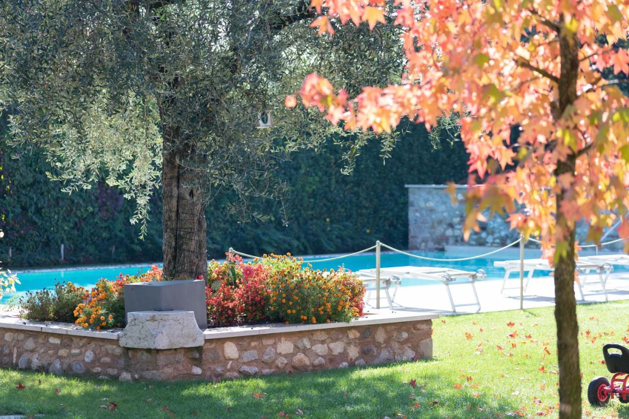 Agriturismo Corte Aurea Desenzano del Garda Buitenkant foto