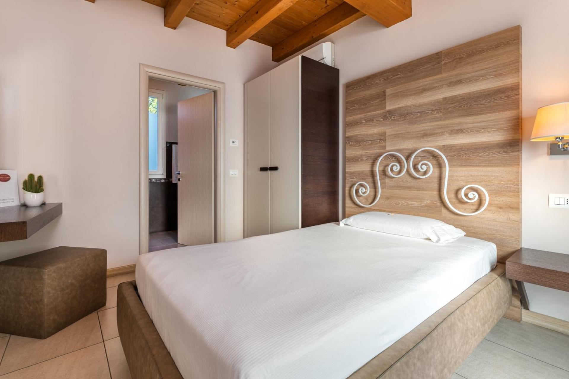 Agriturismo Corte Aurea Desenzano del Garda Buitenkant foto