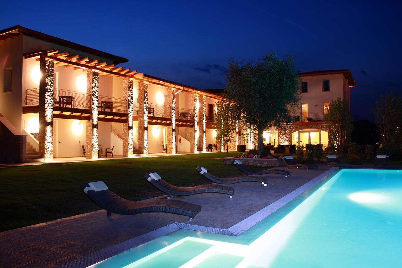 Agriturismo Corte Aurea Desenzano del Garda Buitenkant foto