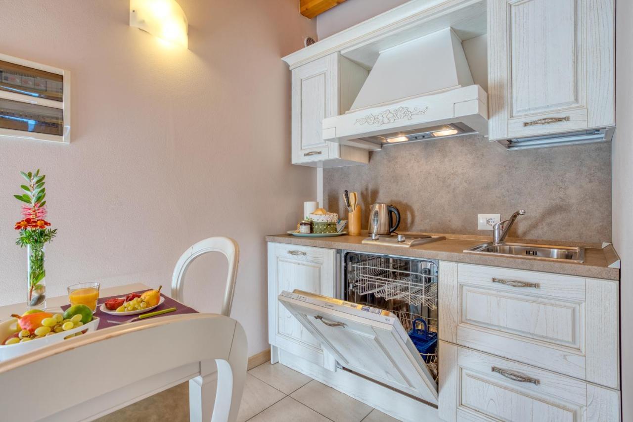 Agriturismo Corte Aurea Desenzano del Garda Buitenkant foto